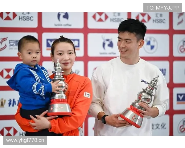 郑思维赛场上铁血，私下却被朋友笑说像个大胃王么？